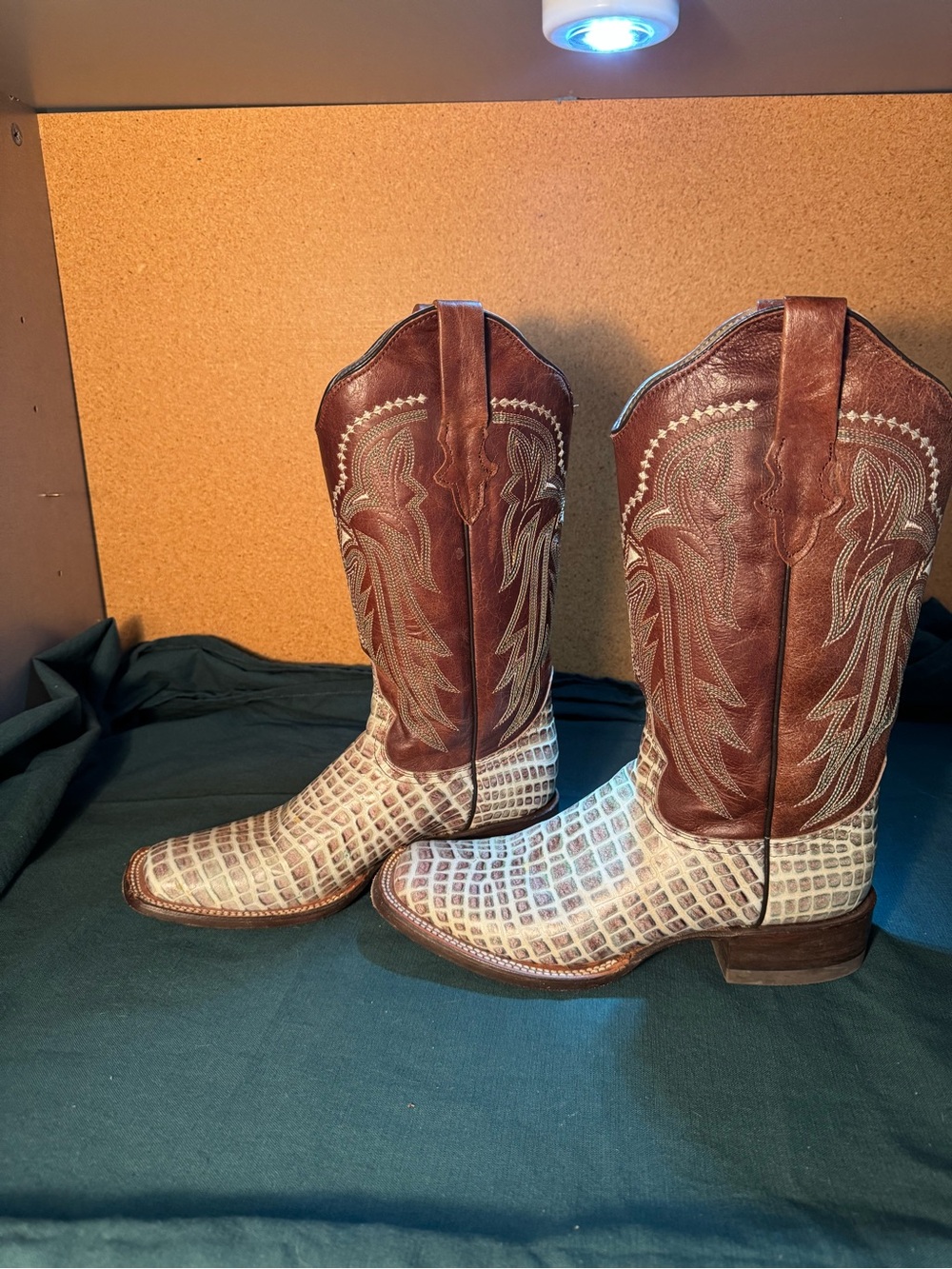Roper Brown and White Croc-Print Western Heeled Boots - Picture 2 of 7
